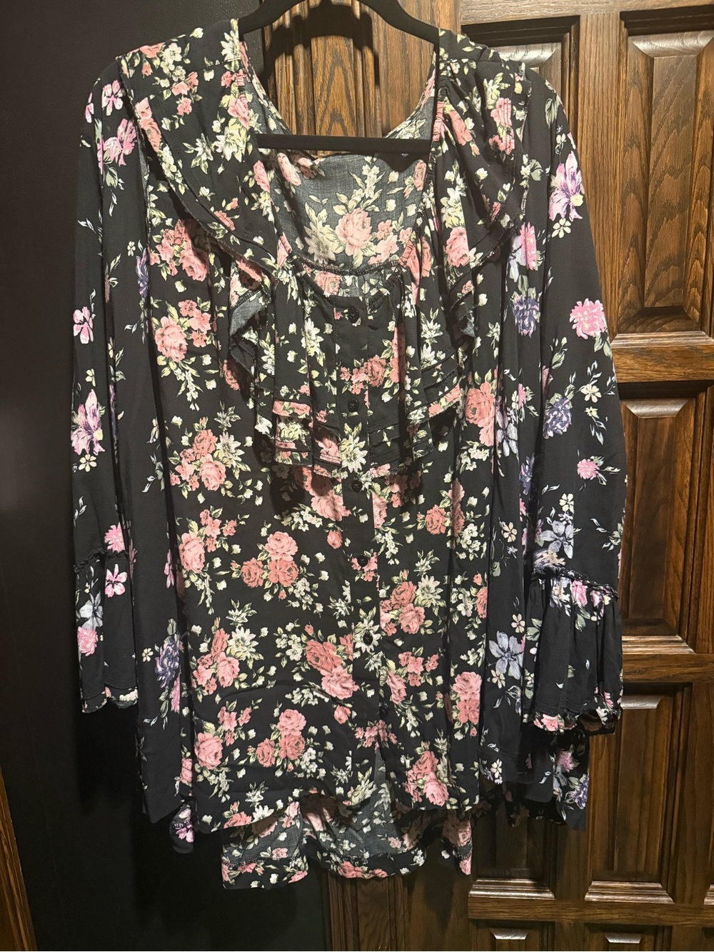 Free People Floral Ruffle Tunic Blouse Medium Black Boho Bell Sleeve - Picture 5 of 5